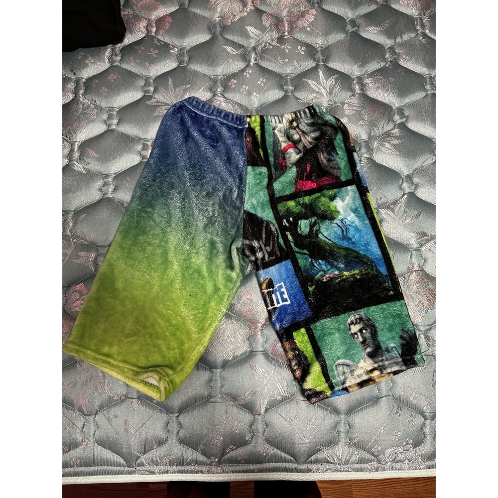 Fortnite Sleep Shorts Youth Large + Under Armour Top